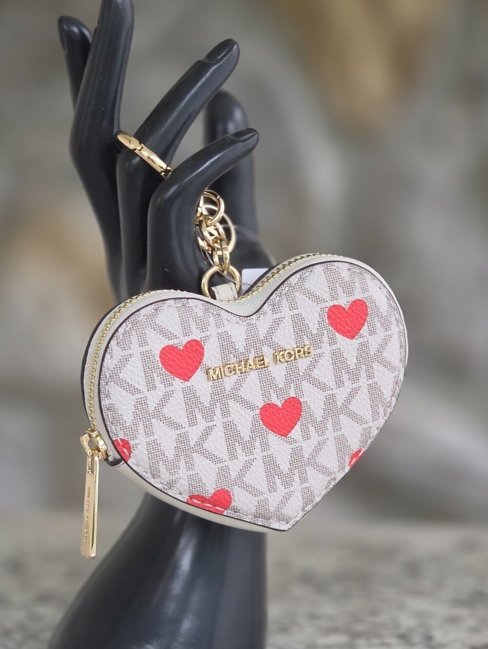 Michael Kors Jet Set Small Printed Signature Logo Heart Coin Pouch